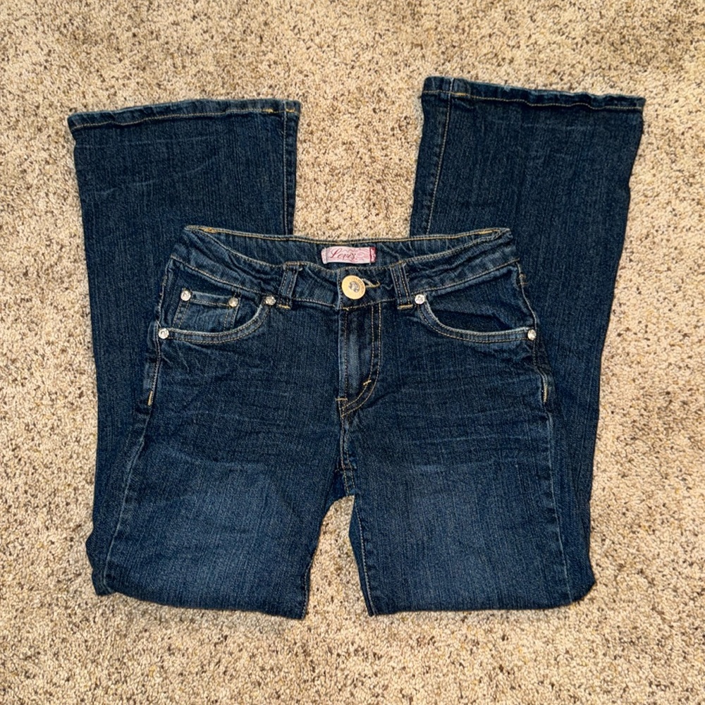 Cute girls Levi’s jeans